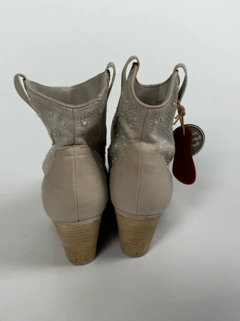 NWT MIA Lauanne Cream Western Boots Size 8